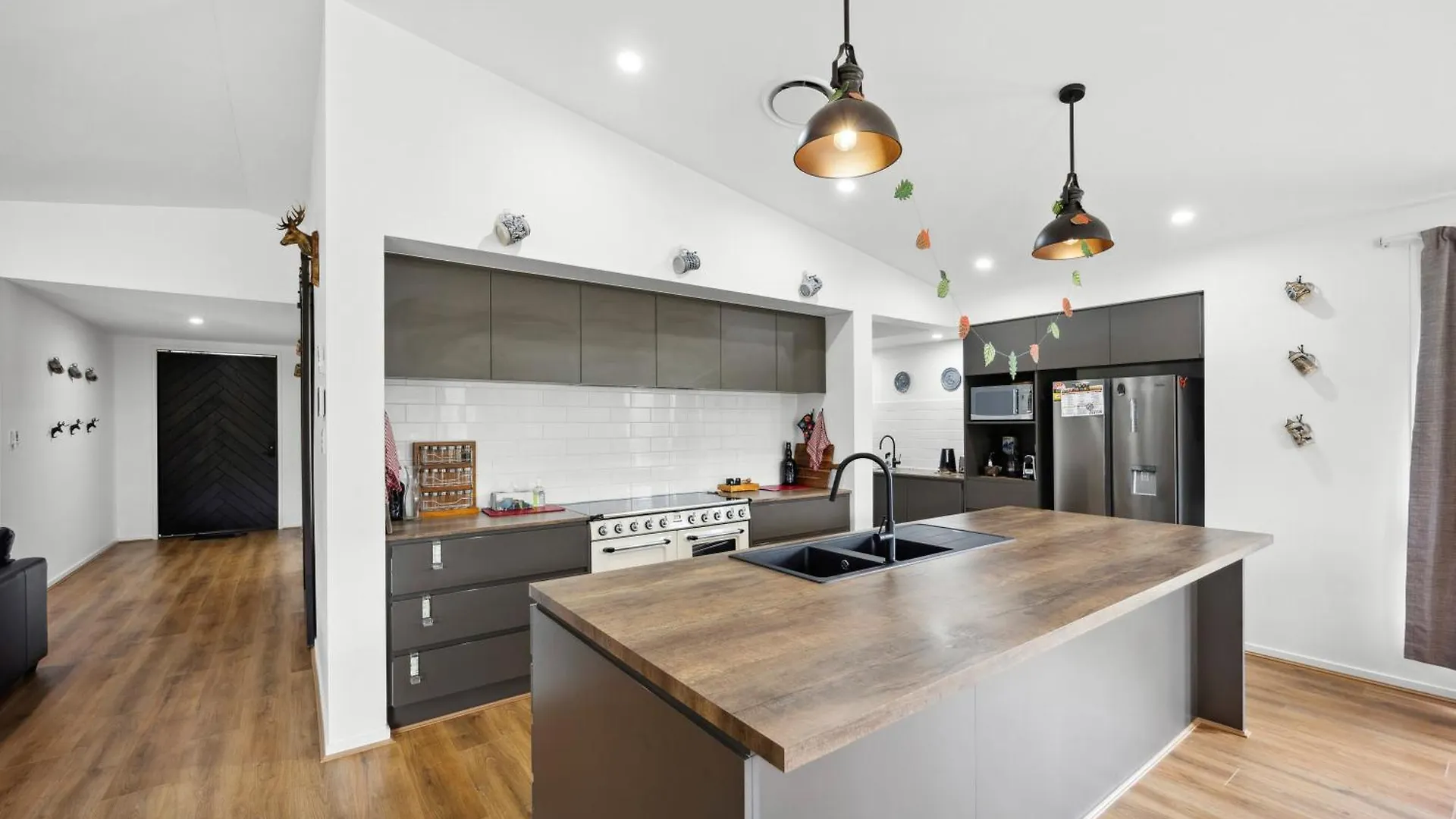 Landoma Lodge Mount Tamborine 0*,